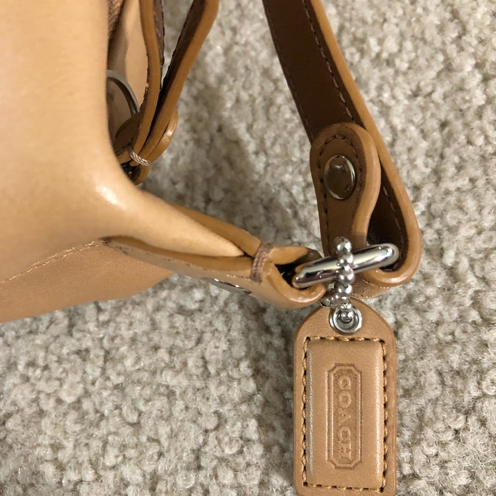 Coach Bag - Picture 4 of 5